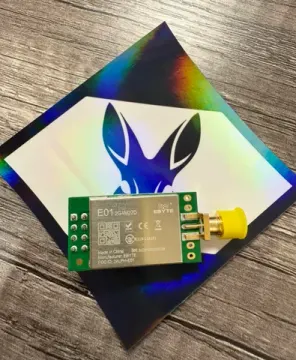 E01-2G4M27D EBYTE High Power NRF24 Module — изображение устройства